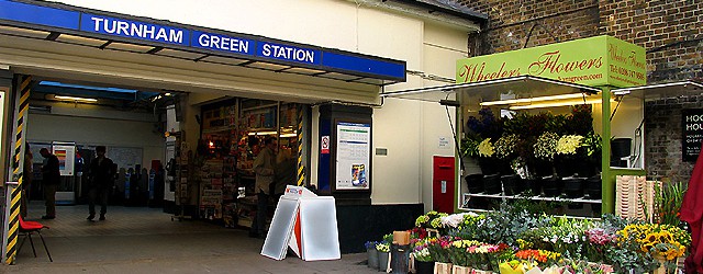 turnham_green_station